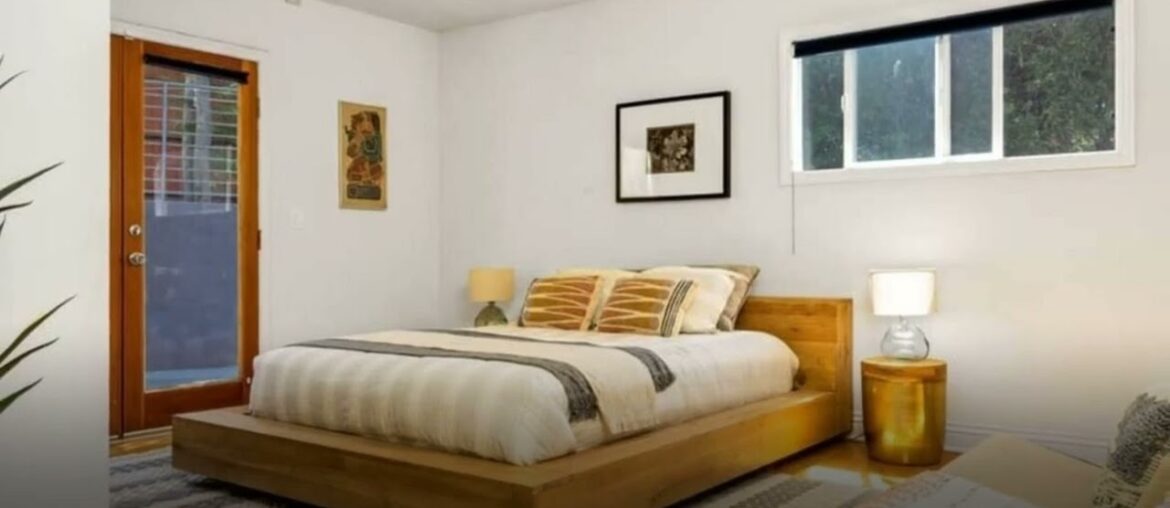 2261 Hollyridge Drive, Los Angeles, CA 90068