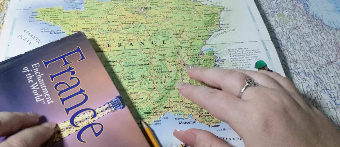 ASMR ~ France History & Geography ~ Soft Spoken Map Tracing Page Turning