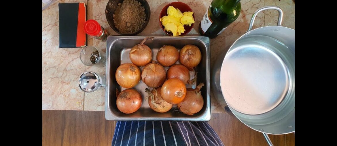 This Easy French Onion Soup Recipe is So Delicious You Won't Believe It's Healthy! This Easy French Onion Soup Recipe is So Delicious You Won't Believe It's Healthy!