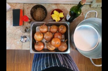 This Easy French Onion Soup Recipe is So Delicious You Won't Believe It's Healthy!