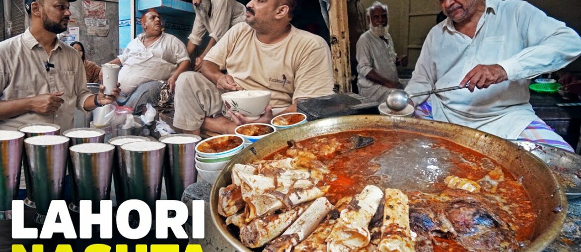 Old Lahore Street Food | Jeda Lassi, Tara Bong Paye, Hafiz jee Chanay | Subha ka Nashta | Pakistan Old Lahore Street Food | Jeda Lassi, Tara Bong Paye, Hafiz jee Chanay | Subha ka Nashta | Pakistan