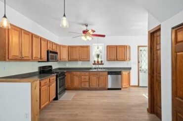 346 Moyhend Street, Springdale, PA 15144