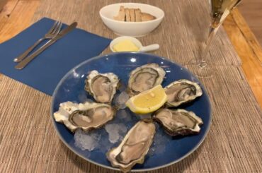 Guess how much I paid for a light dinner (6 oysters +CAVA+Cafe) at a French restaurant in Sitges