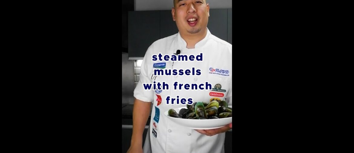 Steamed Mussels with French Fries