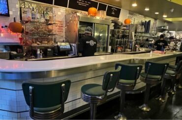 NYC LIVE Dining at EJ’s Luncheonette Upper East Side of Manhattan October 15, 2022