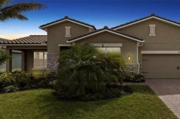 11919 ALESSANDRO LANE, VENICE, FL Presented by Heidi Choiniere.