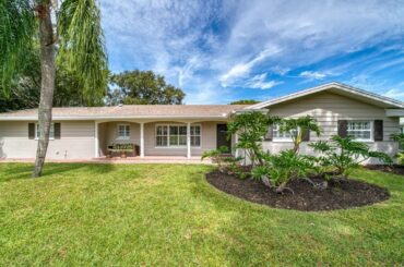 1854 Lakeview Rd, Clearwater, FL