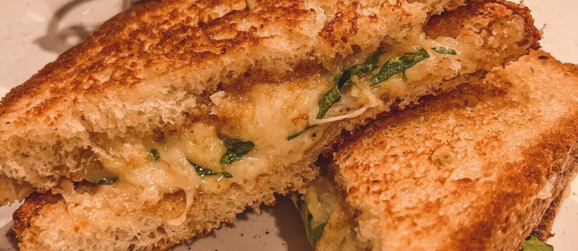 Let's dine at Steakhouse 71, one of the newest restaurants in Disney World!