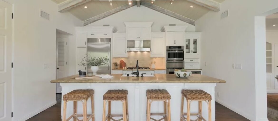 Bryant Reichling Team Presents 2846 Westbrook Avenue in Hollywood Hills Bryant Reichling Team Presents 2846 Westbrook Avenue in Hollywood Hills