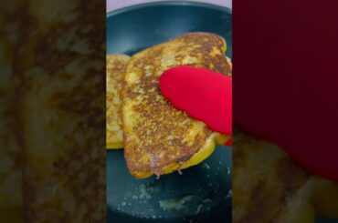 #SHORTS | How To Make French Toast | ASMR