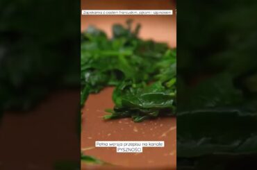 Zapiekanka z ciastem francuskim, jajkami i szpinakiem #shorts