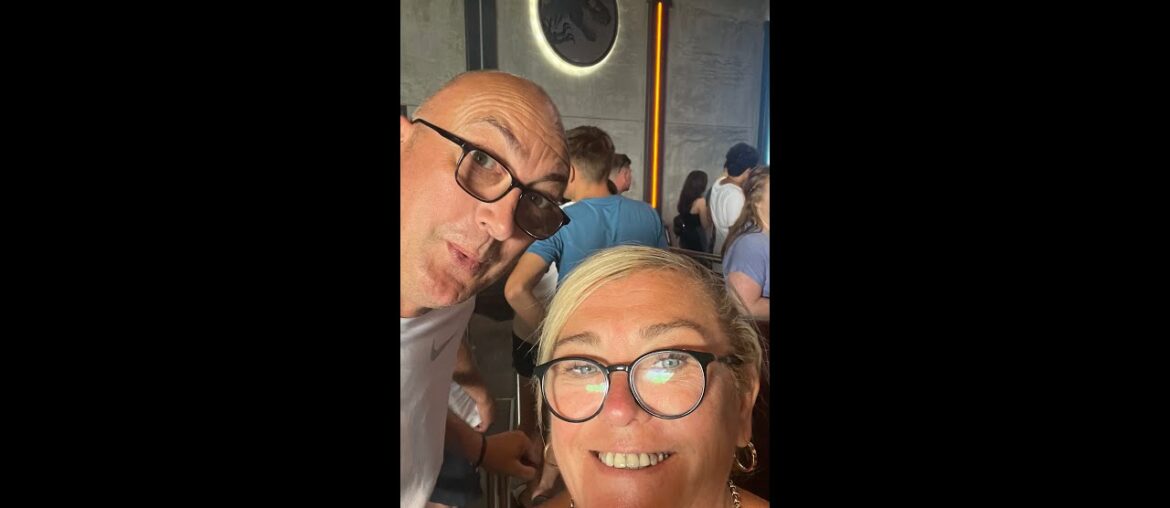 Be our guest restaurant disney parade sept 2022 HD 1080p Be our guest restaurant disney parade sept 2022 HD 1080p