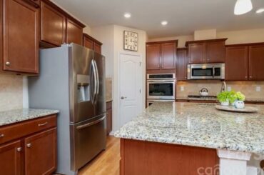 4043 Channel Iss Way, Lancaster, SC 29720