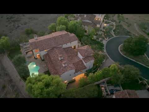 22 Black Falcon in Shady Canyon, Irvine California 22 Black Falcon in Shady Canyon, Irvine California