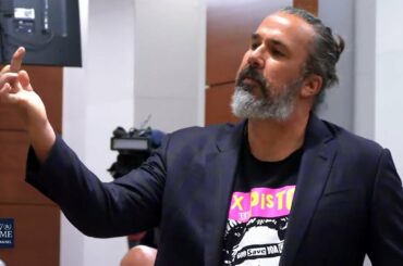 Parkland Father Throws Up Middle Finger at Defense