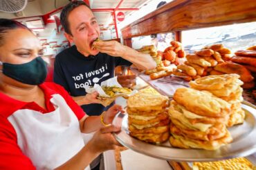 Indian Food YOU WON’T Find in India!! EXTREME DOUBLES + Curry Roti in Trinidad & Tobago!!