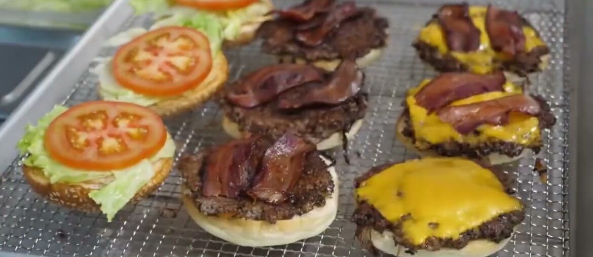 Double cheeseburger with french fries Double cheeseburger with french fries