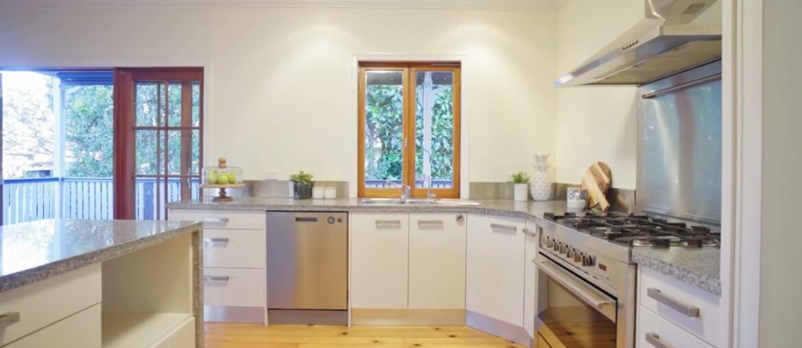 2 Harrowby Street, Corinda