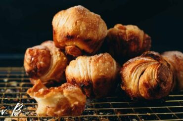 Cinnamon Cruffins & Salted Honey Latte | The Coffee Shop Series