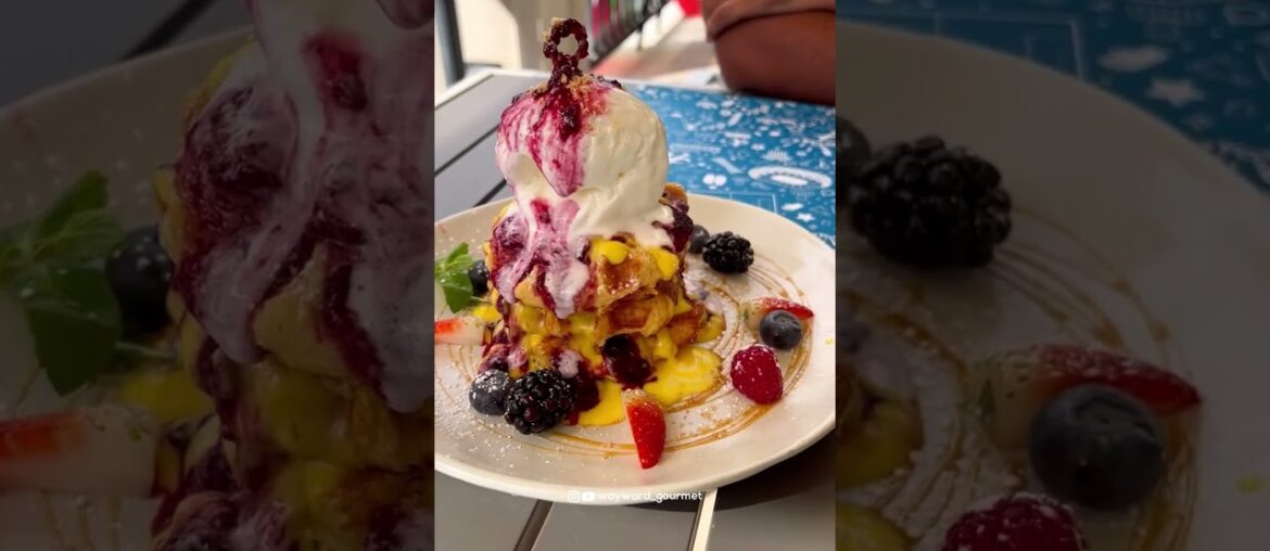 “Waffles in venice” - Qatar | Doha worldcup 2022 | breakfast club Pearl Qatar