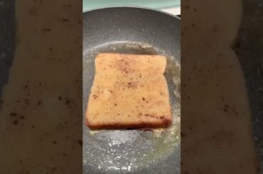 How I make French Toast like a hotel breakfast | Easy Recipe #trending #asmr #viral #shorts