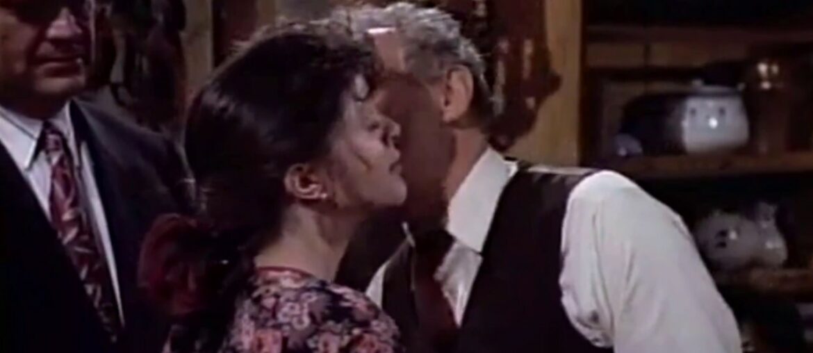 Frasier - French Restaurant Fight