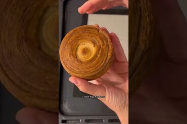 Paris : Voici son New York Roll @julie.iseating