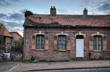 We found an ABANDONED HOUSE in FRANCE | belonging to an ex commando | weapons inside |