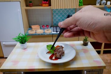 Creating A Presentation Beef With Wine Sauce / Jacques Dickens Ines Miller