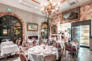 La Grotte Embodies Restaurant Trends and Earns Points for French Cuisine