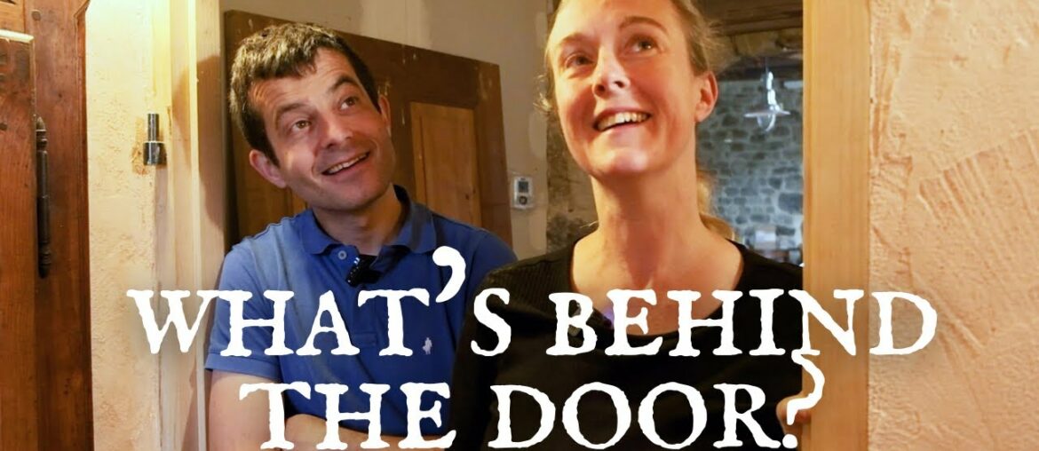 What’s behind the door? | The (rather urgent) Coach House Restoration What’s behind the door? | The (rather urgent) Coach House Restoration