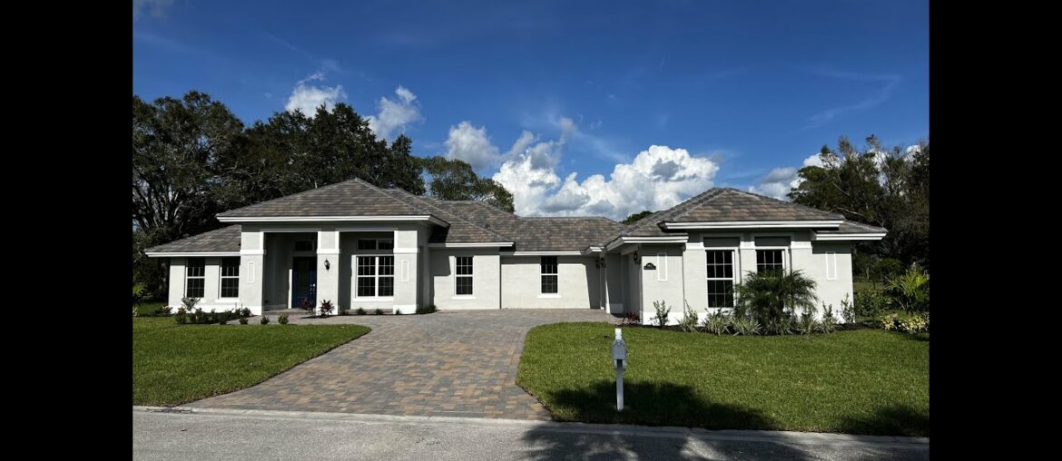 Residential for sale - 9412 Meadowood Drive, Fort Pierce, FL 34951