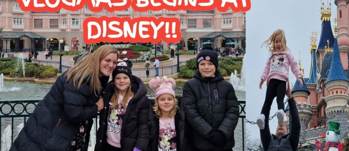 STARTING VLOGMAS IN THE MOST MAGICAL PLACE ON EARTH