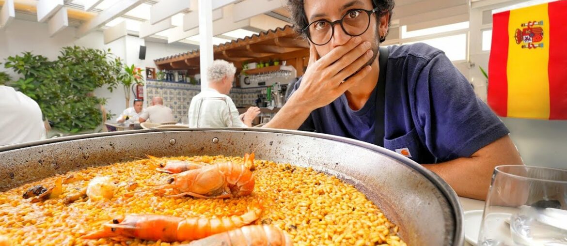 I Never Had REAL PAELLA Before... (Valencia, Spain)