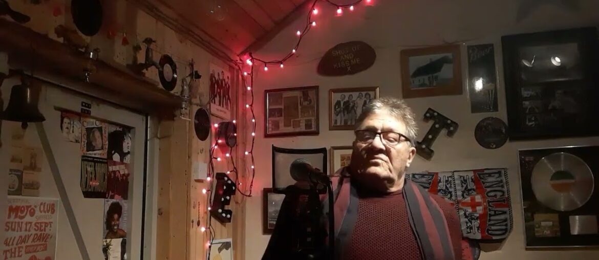 TROIS LIONS LE FOOT RENTRE A LA' MAISON ? SKINNER AND BADDIEL.  COVER .