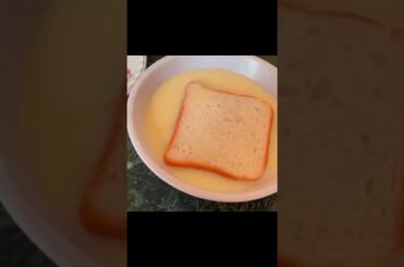 French Toast | easy breakfast recipe | #youtubeshorts #breakfastrecipe  Subscribe for more shots