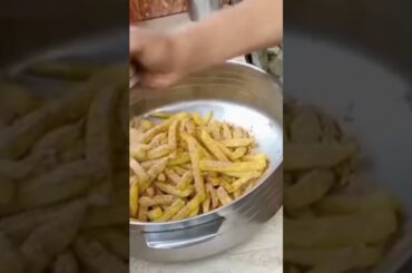 French Fries Recipe Streetfood style #frenchfriesrecipe #vegstreetfood #shorts #viralshorts