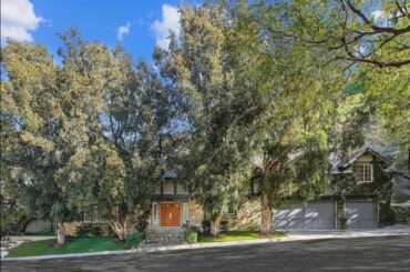 3818 Benedict Canyon Dr. Sherman Oaks, CA 91423