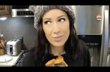 THE BEST FRENCH TOAST!!  Vlogmas day 6!