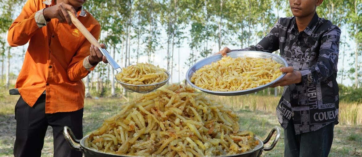 FRENCH FRIES RECIPE | Crispy French Fries Cooking in Village | Potato Recipes