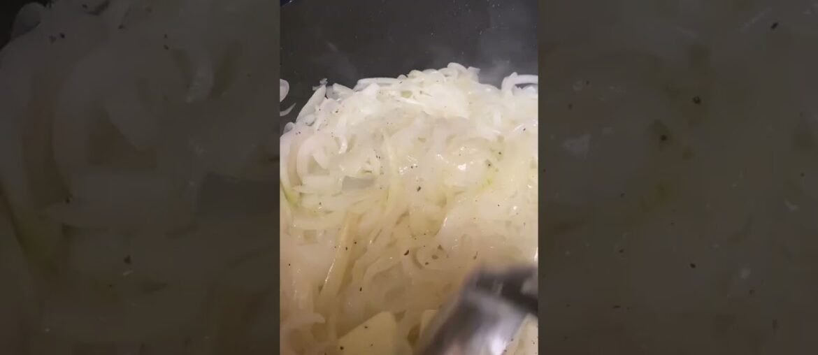 #28 of my favorite meals I made in 2022! French Onion Soup #shorts #asmr #frenchonionsoup