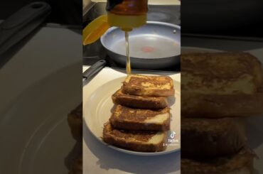 35g protein French toast recipe + get ready for the gym me