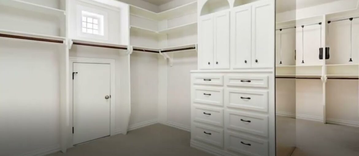 4666 Cedar Street, Bellaire, TX 77401 4666 Cedar Street, Bellaire, TX 77401