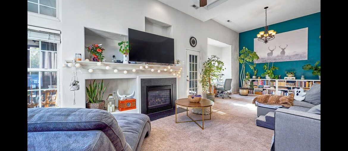 Stunning condo in Harbour View, Suffolk with high ceilings and French doors!