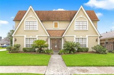 Property for sale in Metairie, LA - 3713 N ARNOULT Road