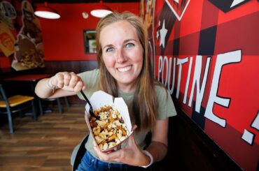 Trying DELICIOUS food in Kingston (2 day food tour)