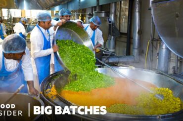 How 40,000 People Are Fed Daily During Baba Milan In Rajasthan, India | Big Batches | Insider Food