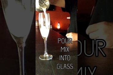 New Year's Champagne Cocktail | Classic French 75 Recipe | #shorts