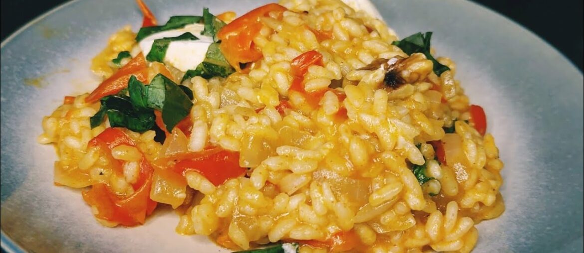 Cooking Smoked paprika risotto with gratin goat cheese with honey walnut pieces and tomato basil Cooking Smoked paprika risotto with gratin goat cheese with honey walnut pieces and tomato basil