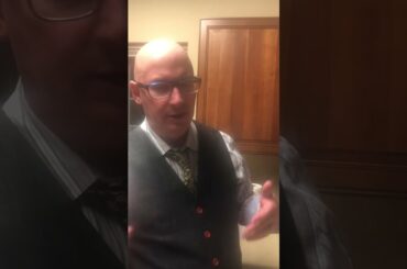 Matt tries Cremant de Bourgogne